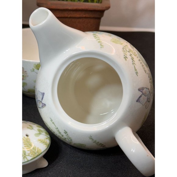 Summer River BV Copyright Porcelain Tea for One Blue Hydrangea - Picture 9 of 14